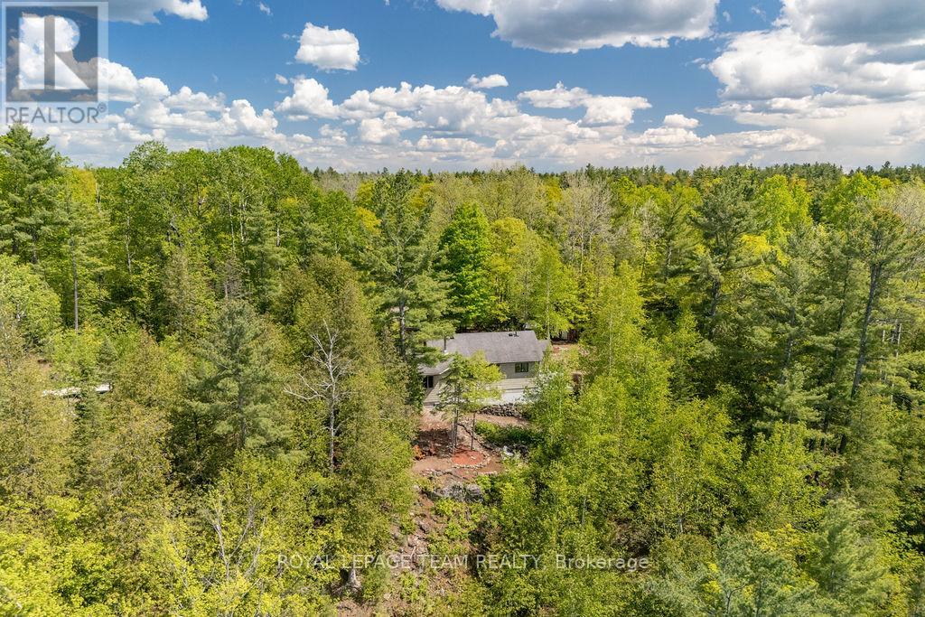 861 Stones Lake Road, Greater Madawaska, Ontario  K0J 1H0 - Photo 35 - X12177376