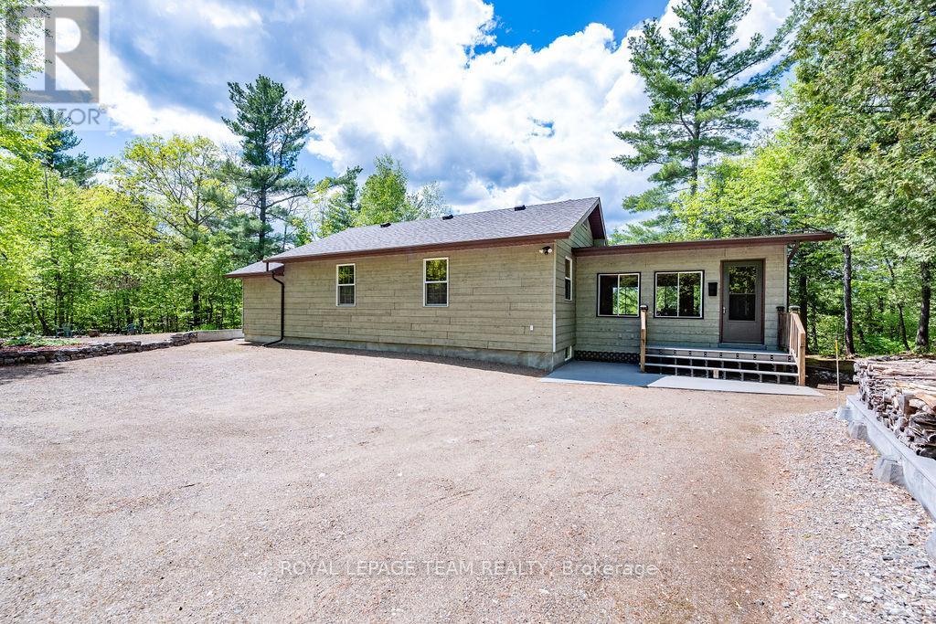861 Stones Lake Road, Greater Madawaska, Ontario  K0J 1H0 - Photo 7 - X12177376