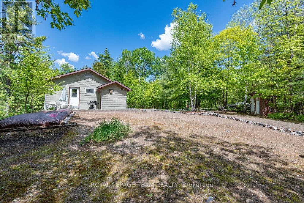 861 Stones Lake Road, Greater Madawaska, Ontario  K0J 1H0 - Photo 8 - X12177376
