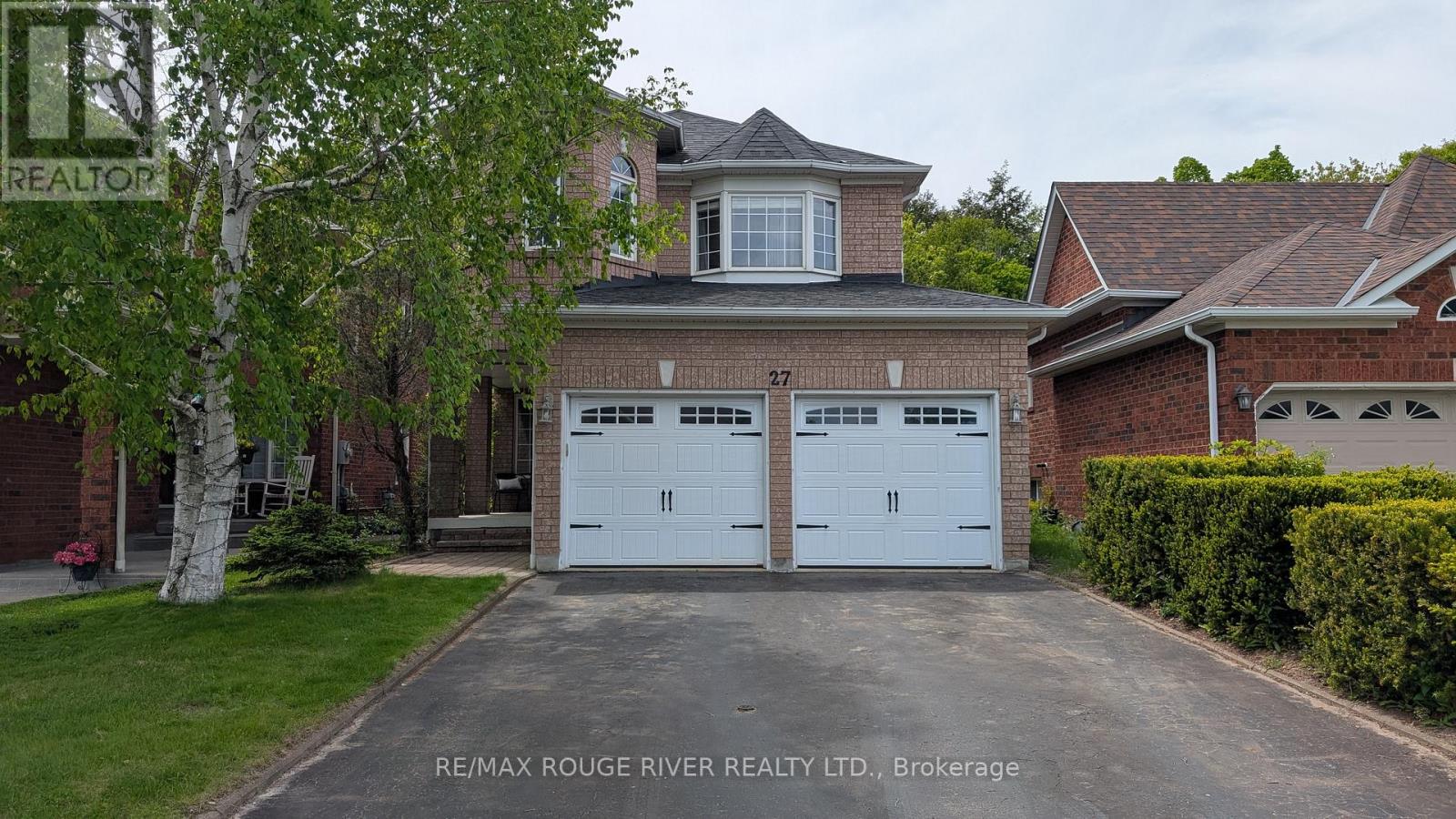 27 MARKWOOD CRESCENT, Whitby, Ontario