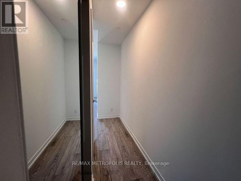 735 - 2020 Bathurst Street, Toronto, Ontario  M5P 0A6 - Photo 9 - C12177394