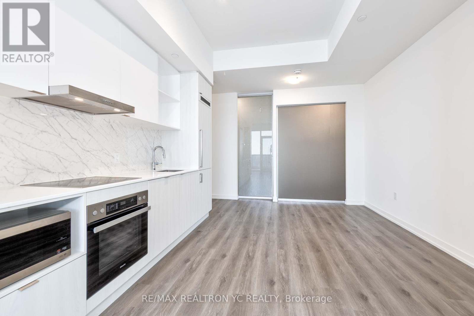 6908 - 138 Downes Street, Toronto, Ontario  M5E 0E4 - Photo 3 - C12177412