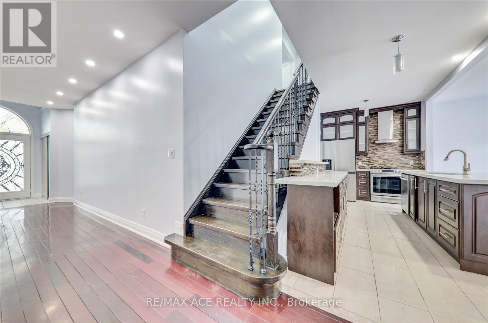 28 Dent Street, Ajax, Ontario  L1T 4G1 - Photo 10 - E12177386