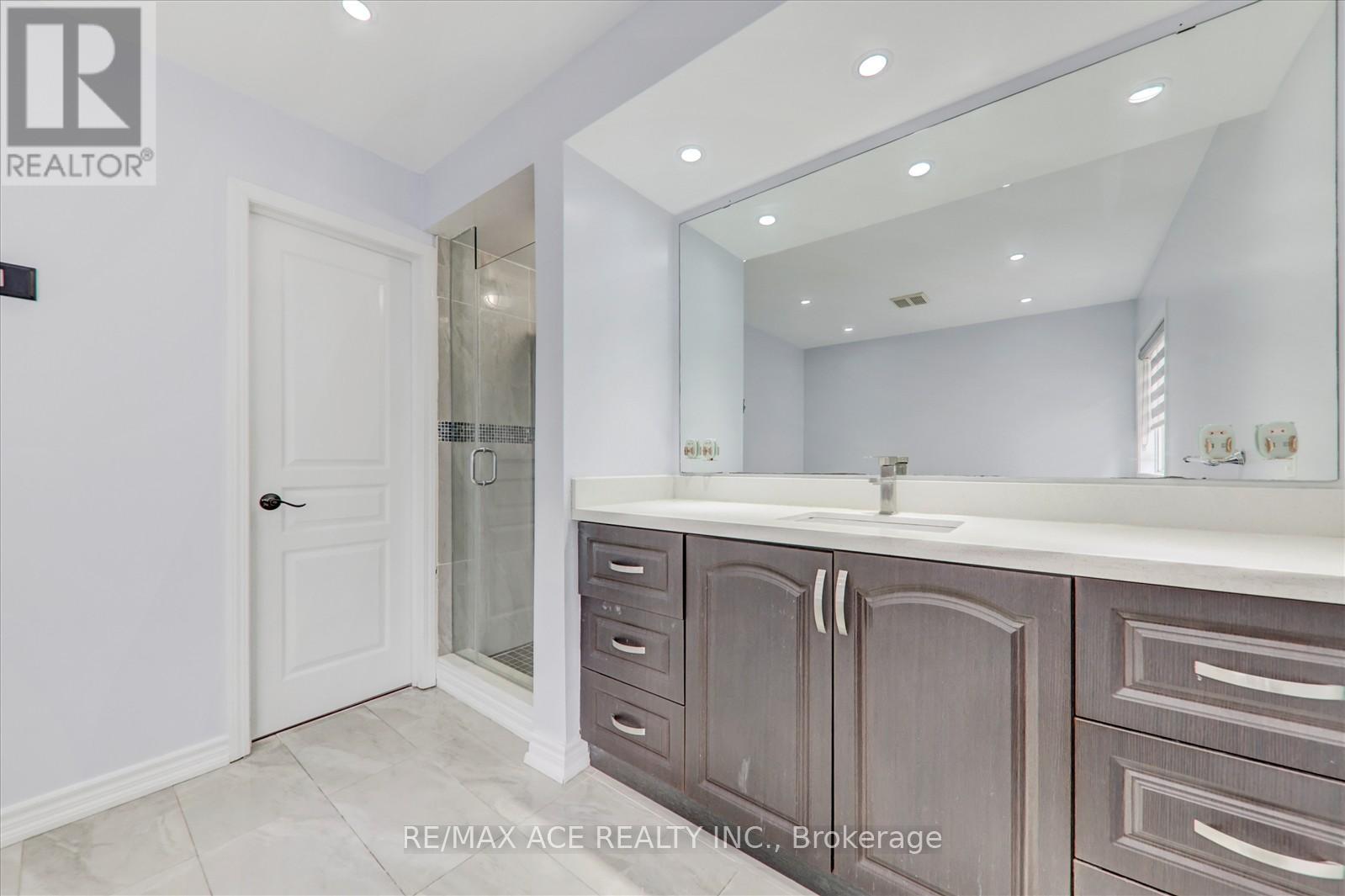 28 Dent Street, Ajax, Ontario  L1T 4G1 - Photo 23 - E12177386