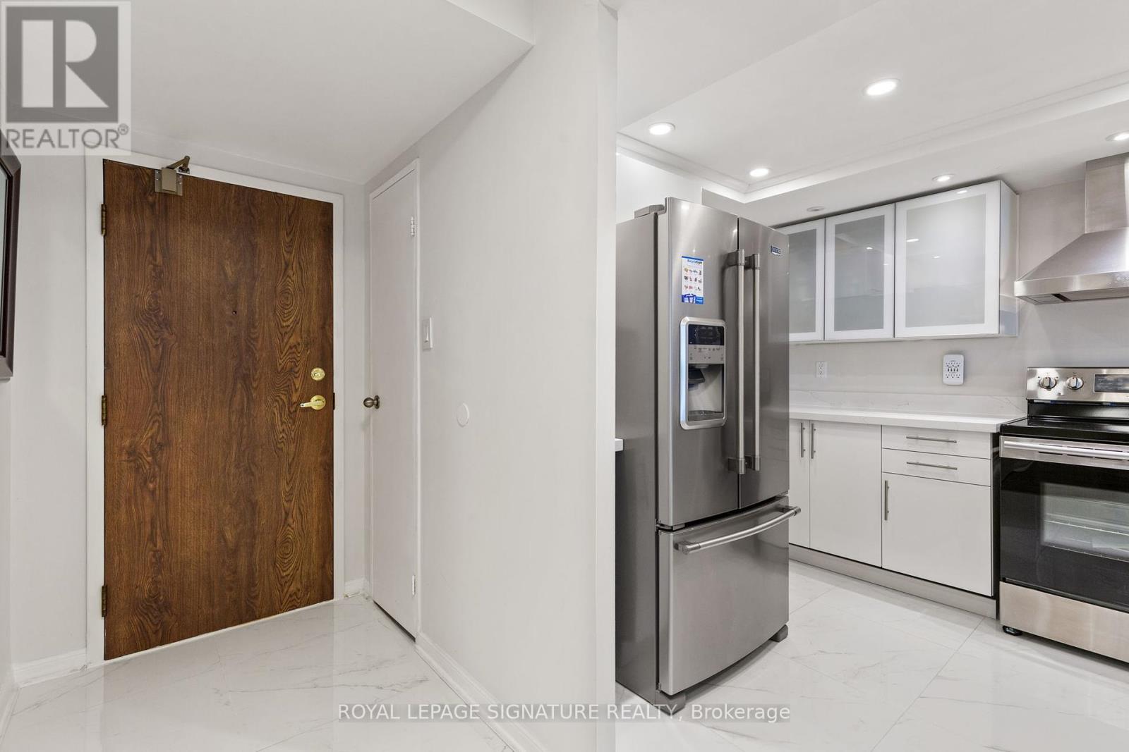 Property at 1406 - 550 WEBB DRIVE image 4