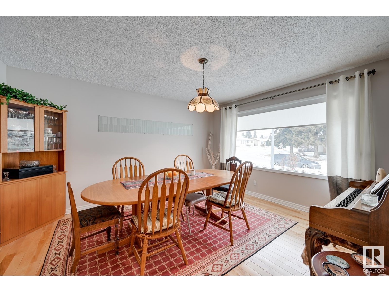 Property at 7047 132A AV NW image 4