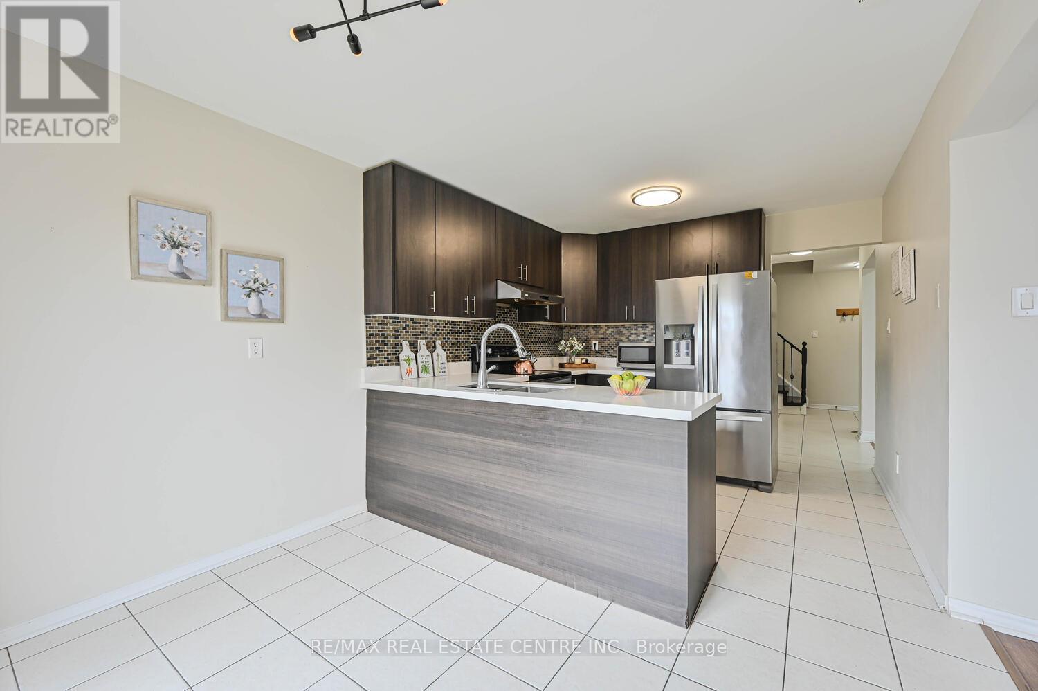 10 Stalbridge Avenue, Brampton, Ontario  L6Y 4H1 - Photo 15 - W12177375