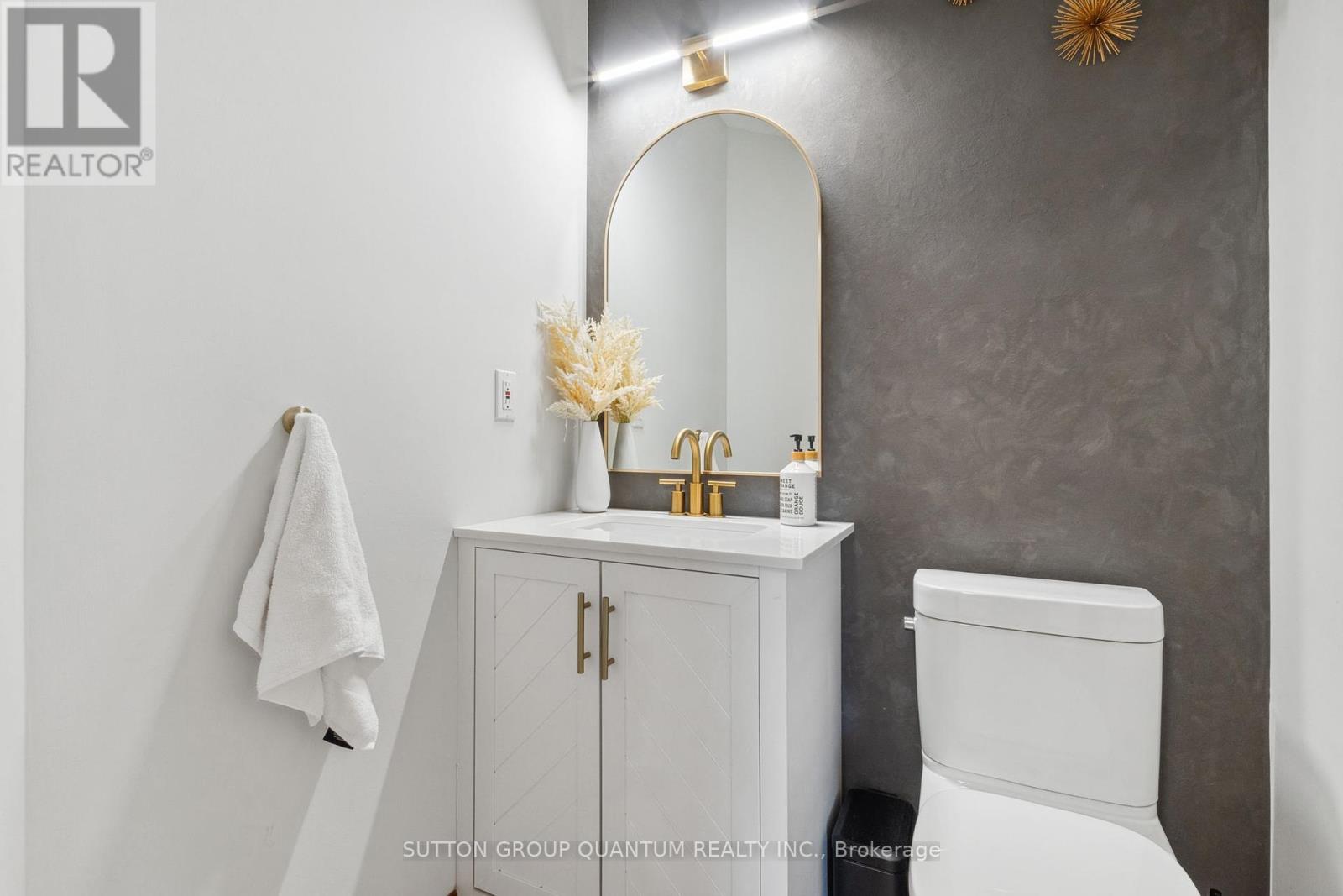 95 Gatestone Drive, Hamilton, Ontario  L8J 2V1 - Photo 17 - X12177366