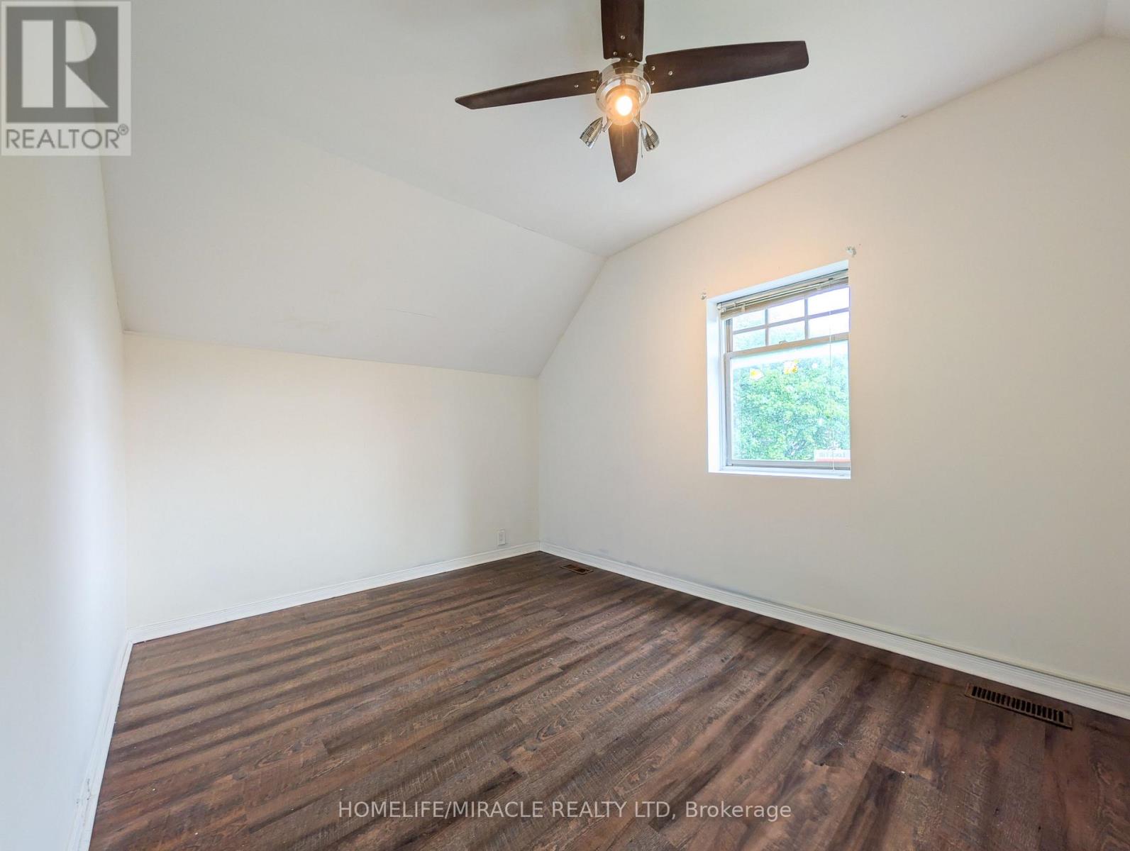 24 Albion Street, Belleville, Ontario  K8N 3R8 - Photo 8 - X12177372