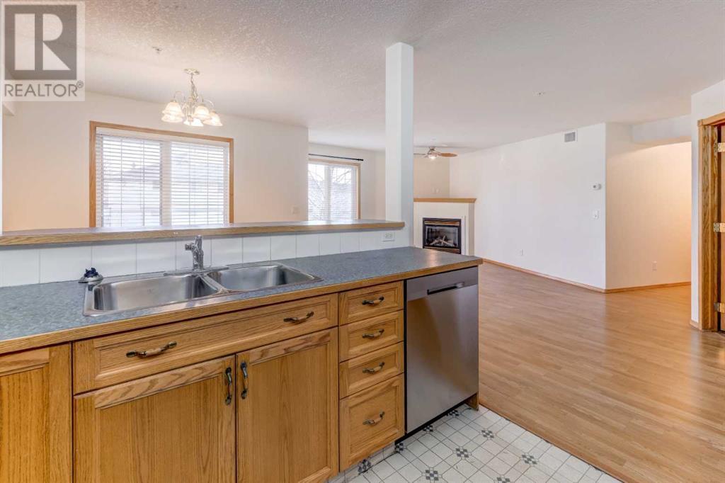 228, 728 Country Hills Road Nw, Calgary, Alberta  T3K 5K8 - Photo 9 - A2190212