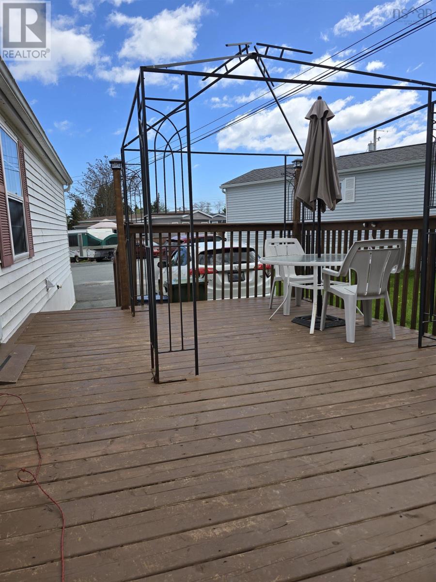 51 Earleton Avenue, Dartmouth, Nova Scotia  B2Y 2A6 - Photo 4 - 202512505