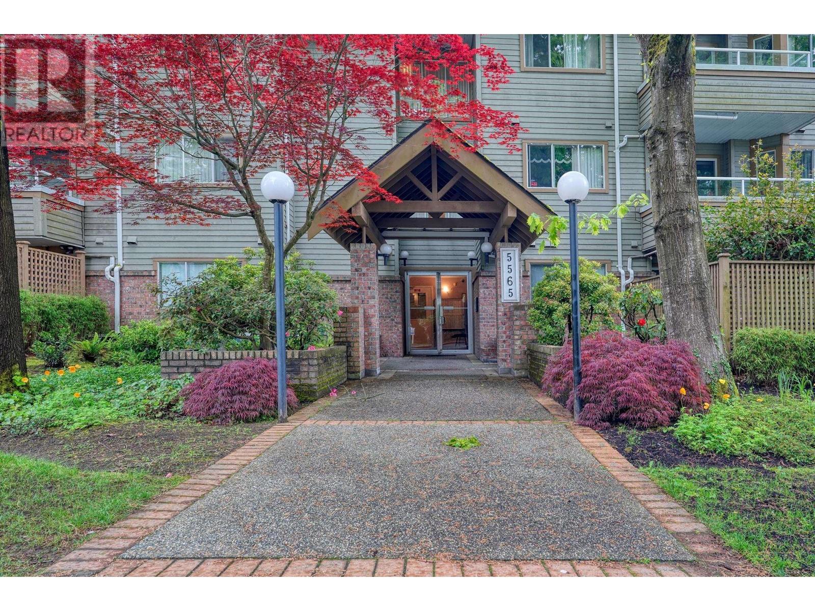 307 5565 Inman Avenue, Burnaby, British Columbia  V5H 2M2 - Photo 2 - R3008051