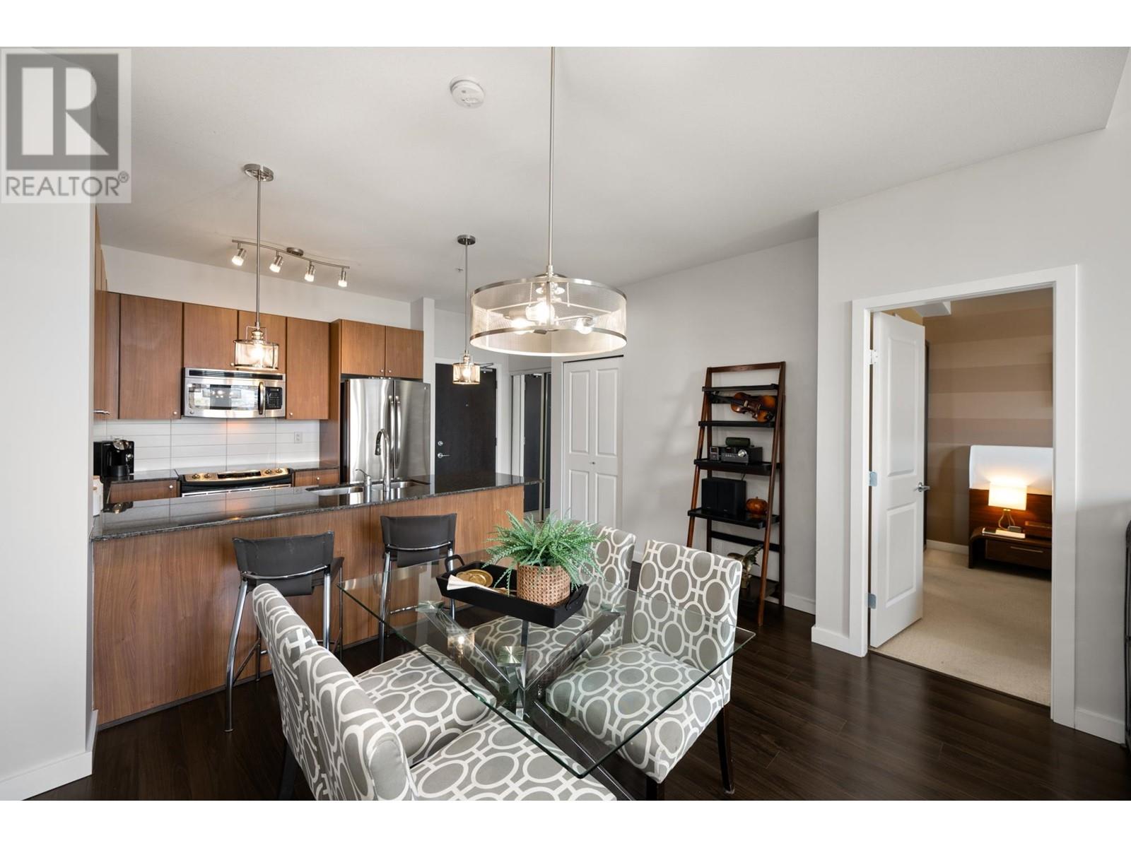 405 245 Ross Drive, New Westminster, British Columbia  V3L 0C6 - Photo 10 - R3008097