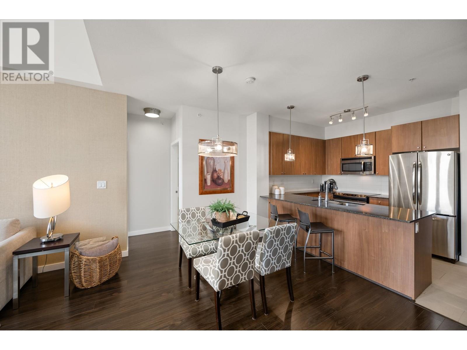 405 245 Ross Drive, New Westminster, British Columbia  V3L 0C6 - Photo 9 - R3008097