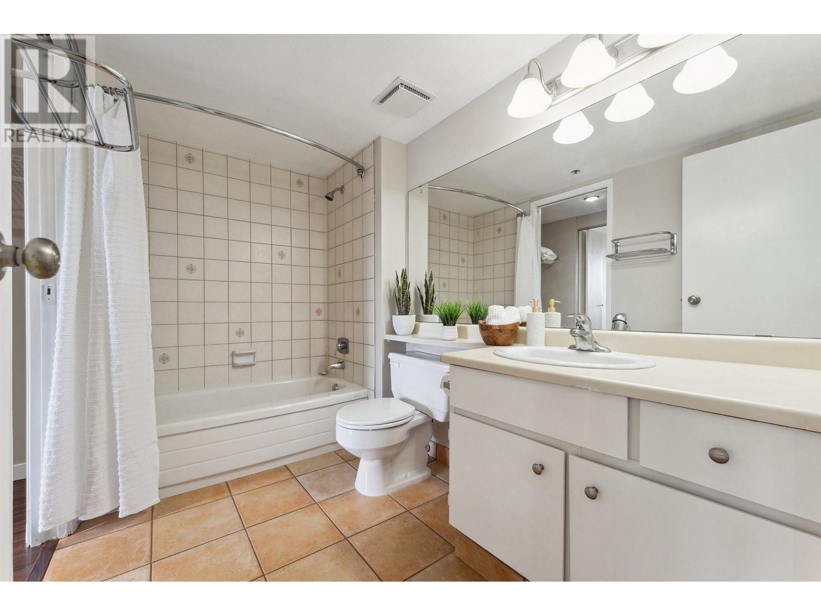 1105 460 Westview Street, Coquitlam, British Columbia  V3K 6C9 - Photo 16 - R3008101