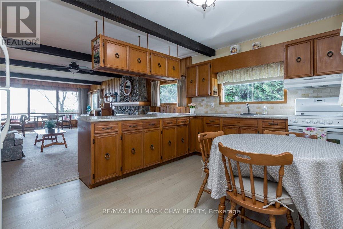 297 Beach Road, Innisfil, Ontario  L0L 1R0 - Photo 7 - N12037632