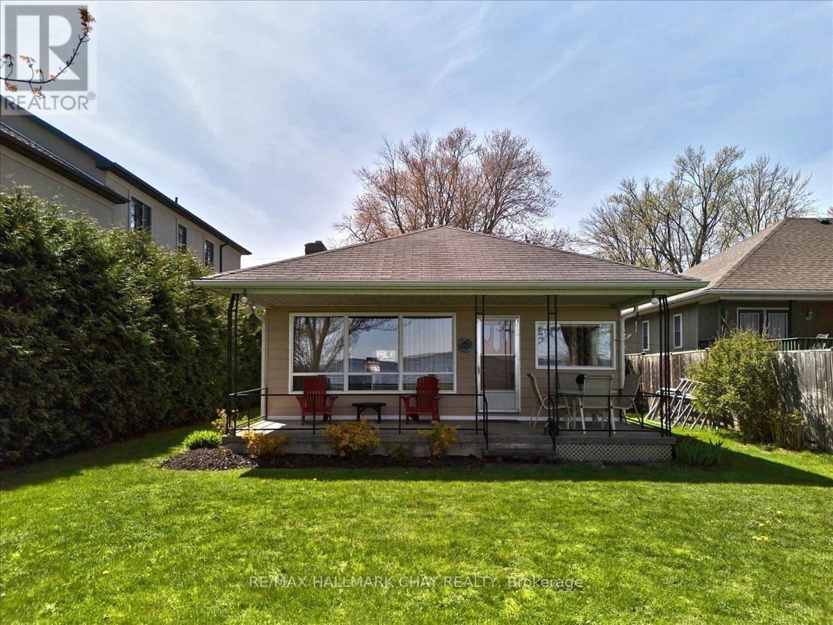 297 Beach Road, Innisfil, Ontario  L0L 1R0 - Photo 15 - N12037632