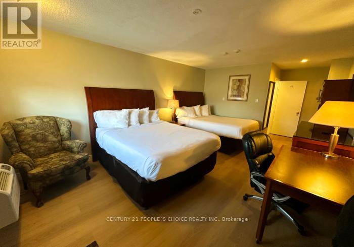 650 King Street E, Gananoque, Ontario  K7G 1H3 - Photo 11 - X12176480