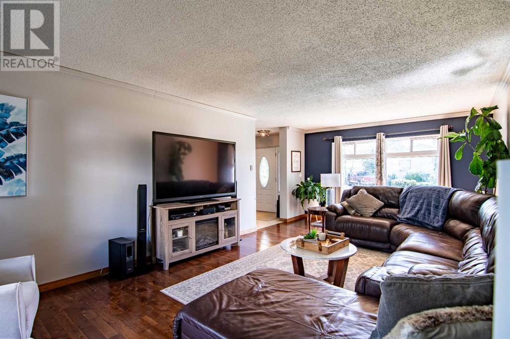 27 Munro Crescent, Red Deer, Alberta  T4N 0J2 - Photo 6 - A2224707