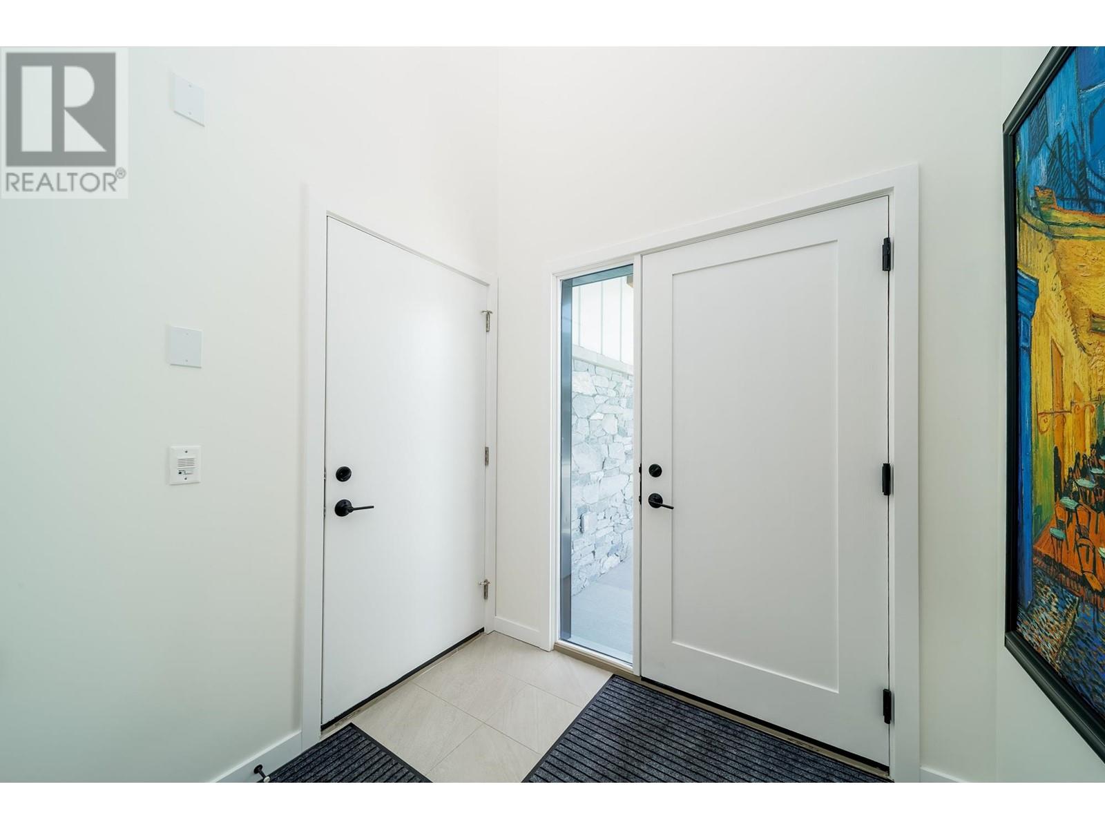 1979 Country Club Drive Unit# 14, Kelowna, British Columbia  V1V 0H6 - Photo 25 - 10349580