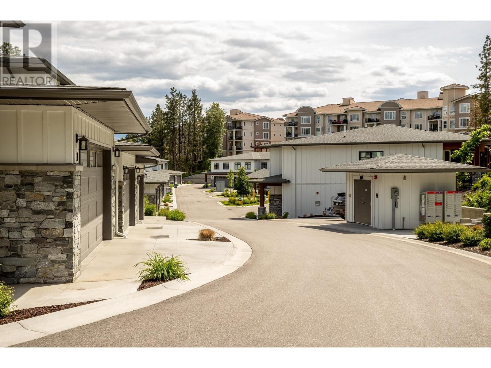 1979 Country Club Drive Unit# 14, Kelowna, British Columbia  V1V 0H6 - Photo 46 - 10349580