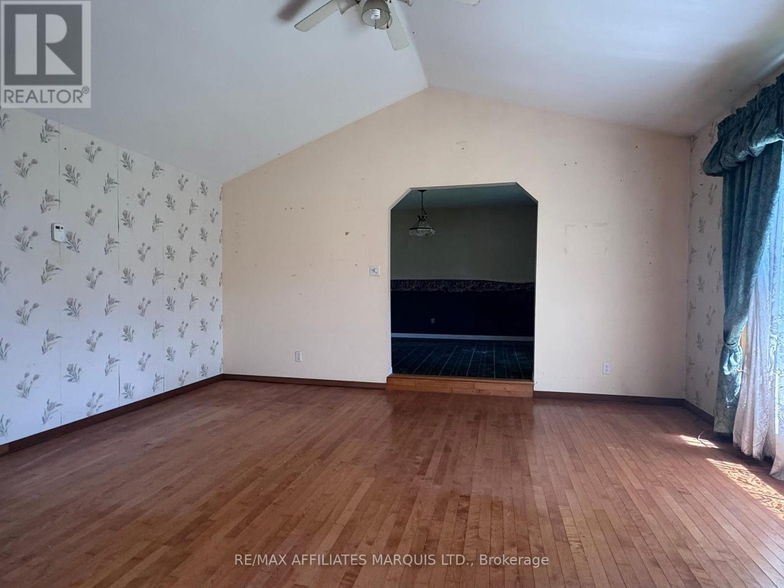 18943 Neville Road, South Glengarry, Ontario  K0C 1S0 - Photo 2 - X12177430