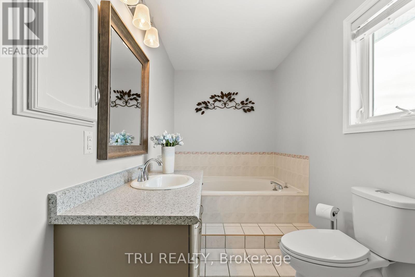 49 Stonepath Crescent N, Ottawa, Ontario  K2S 1S4 - Photo 21 - X11981659