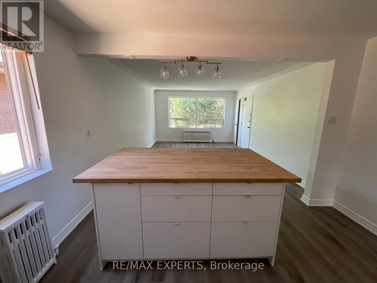 4 - 72 Hillside Avenue, Toronto (Mimico), Ontario  M8V 1S9 - Photo 9 - W12177416