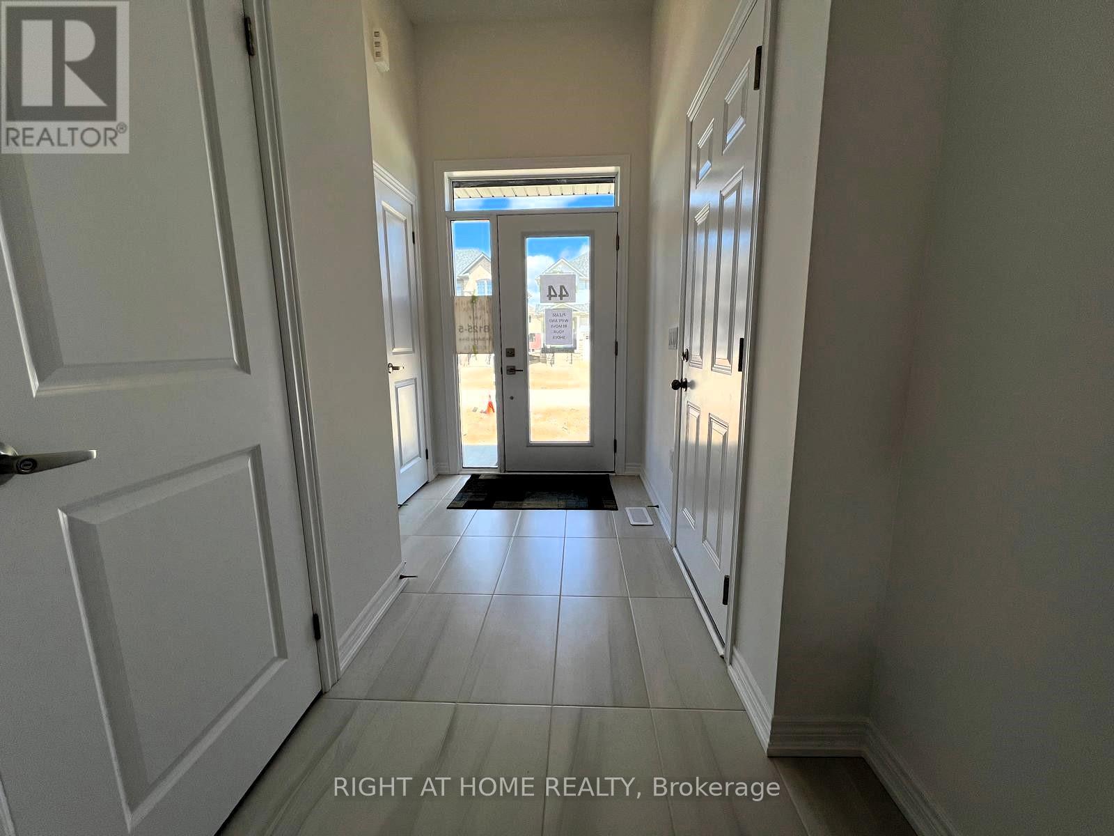 44 Gauley Drive, Centre Wellington, Ontario  N1M 0K4 - Photo 12 - X12177424
