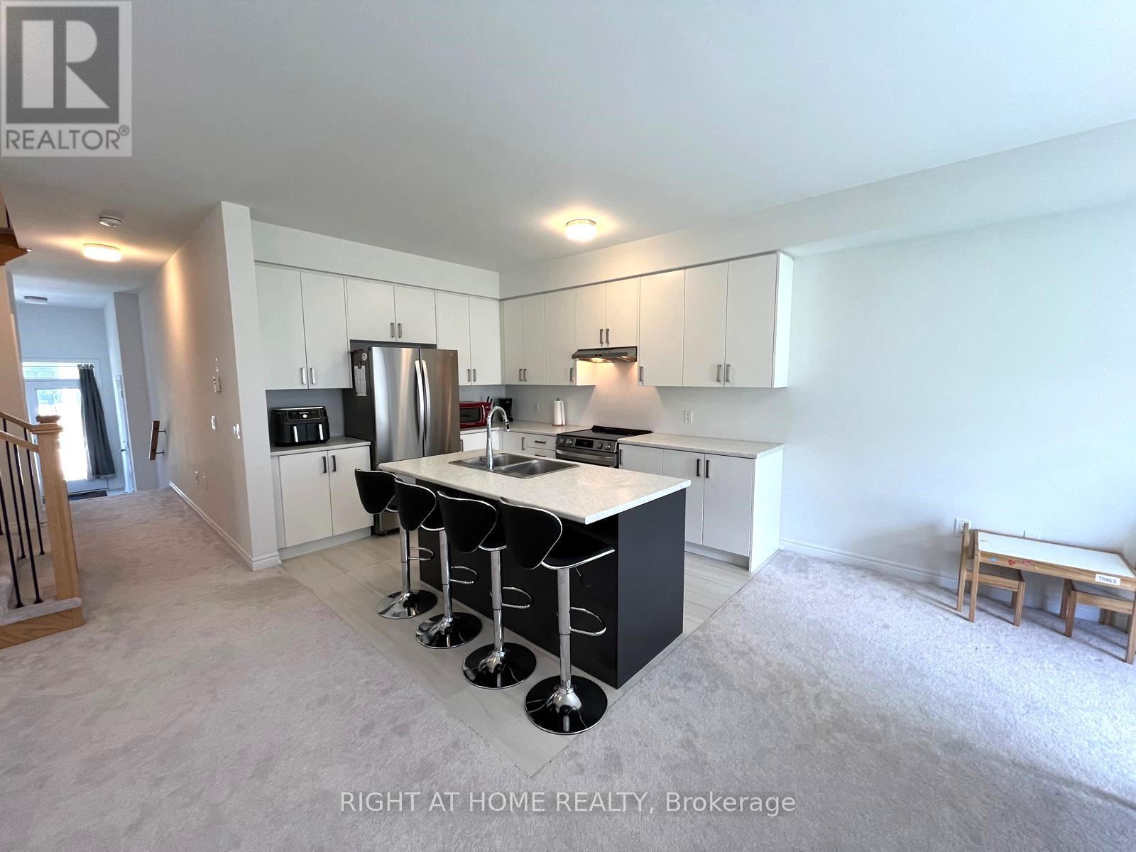 44 Gauley Drive, Centre Wellington, Ontario  N1M 0K4 - Photo 5 - X12177424