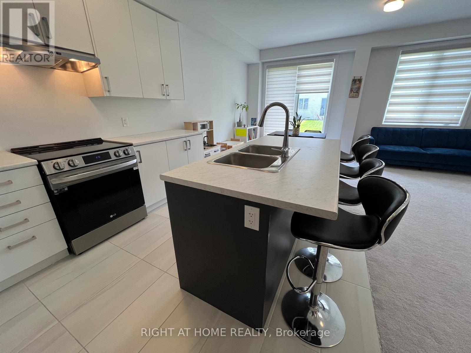 44 Gauley Drive, Centre Wellington, Ontario  N1M 0K4 - Photo 6 - X12177424