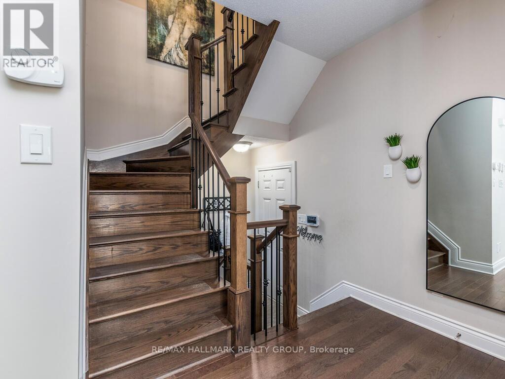530 Earnscliffe Grove, Ottawa, Ontario  K4M 0E1 - Photo 18 - X12177432