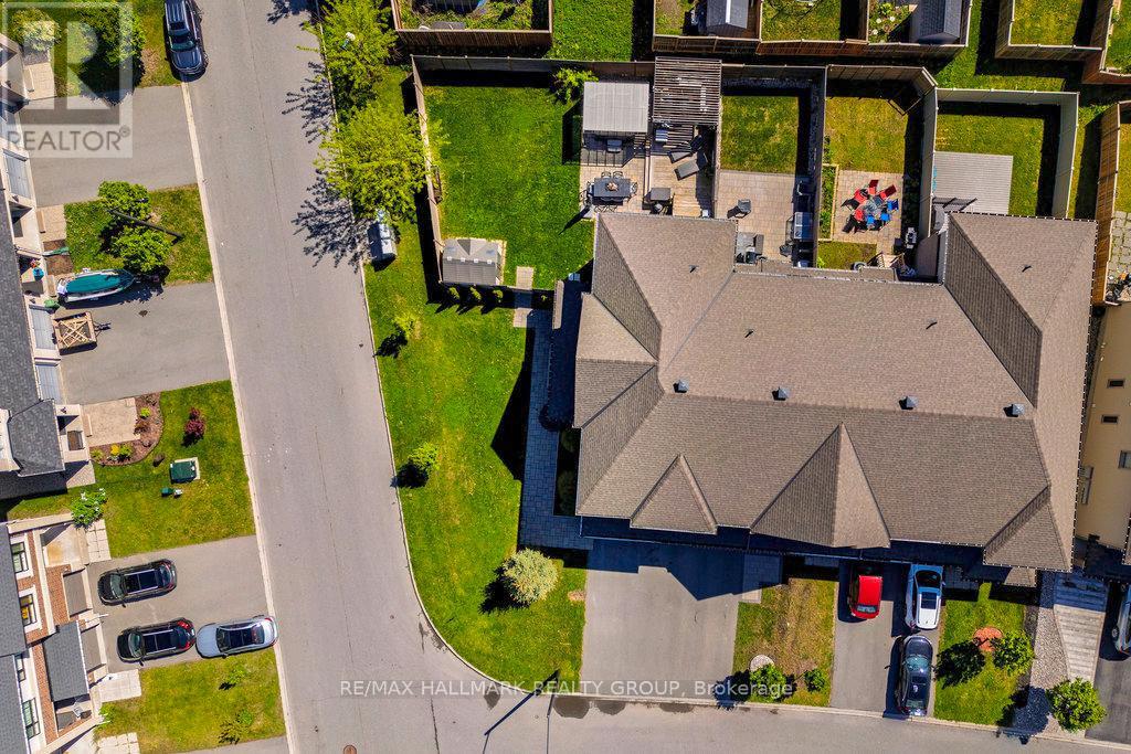 530 Earnscliffe Grove, Ottawa, Ontario  K4M 0E1 - Photo 36 - X12177432
