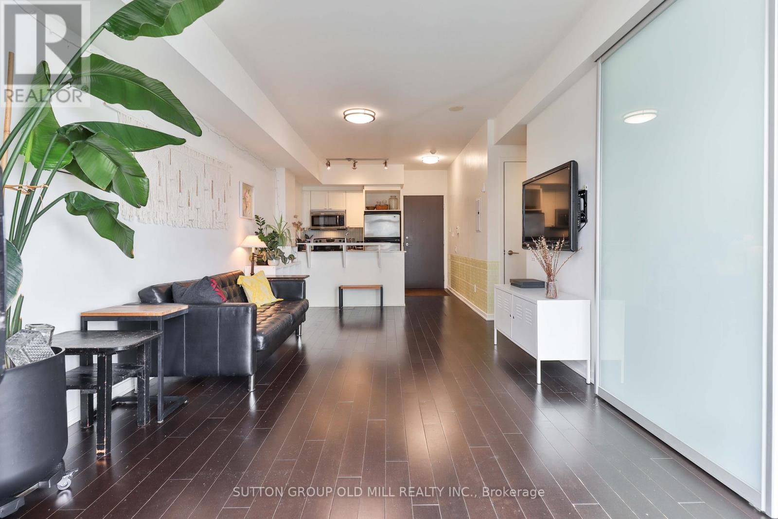 2708 - 103 The Queensway, Toronto, Ontario  M6S 5B3 - Photo 13 - W12127211