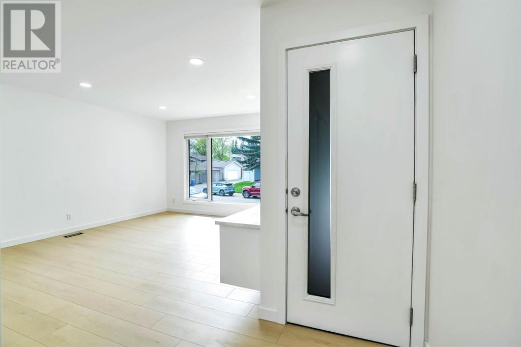 Property at 52 Midglen Road SE image 3
