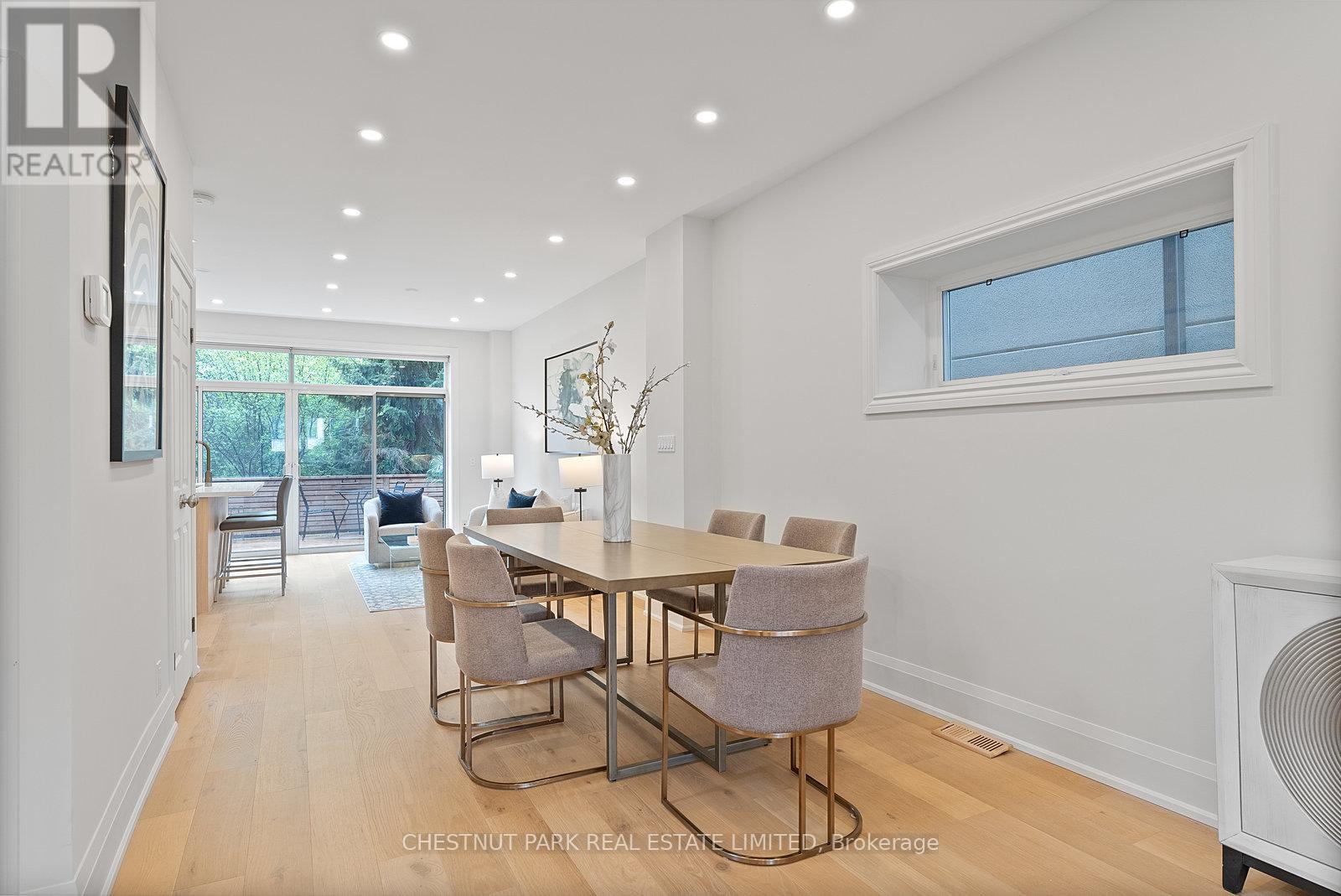 207 Glengarry Avenue, Toronto, Ontario  M5M 1E3 - Photo 6 - C12177458