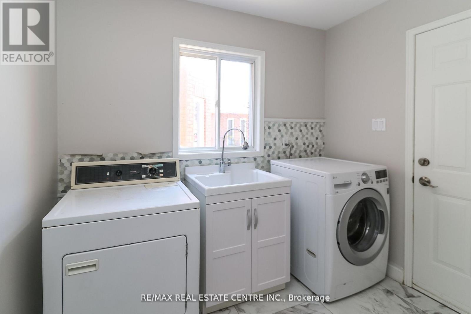 25 Meadowlark Road, Barrie, Ontario  L4M 6C8 - Photo 23 - S12177449