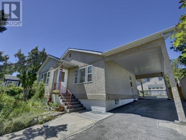 6476 KOOTENAY Street, Oliver, British Columbia