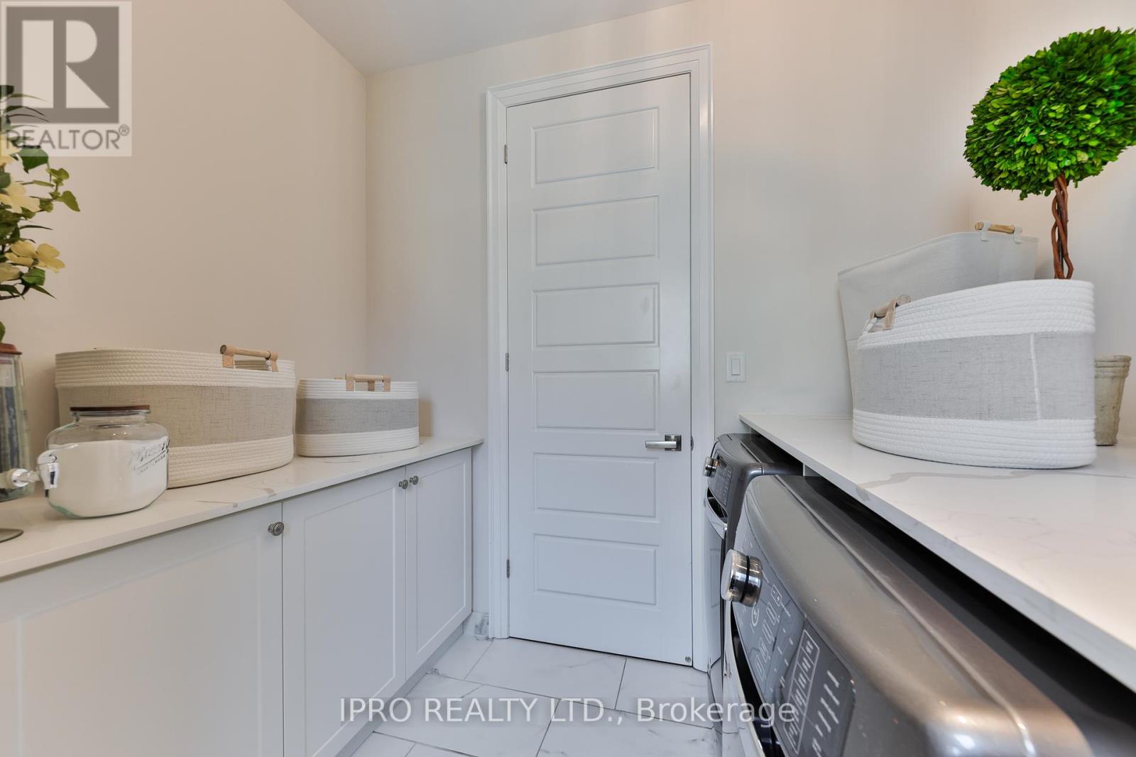226 Mcwilliams Crescent, Oakville, Ontario  L6M 0W5 - Photo 37 - W12177434