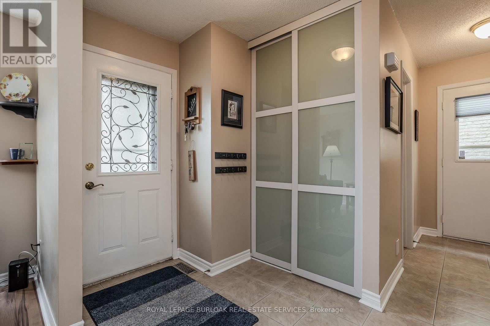 2383 Cotswold Crescent, Burlington, Ontario  L7P 4M3 - Photo 12 - W12177474