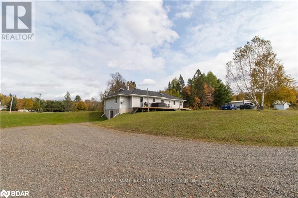 11153 522 Highway, Parry Sound Remote Area, Ontario  P0H 1Y0 - Photo 32 - X12177447