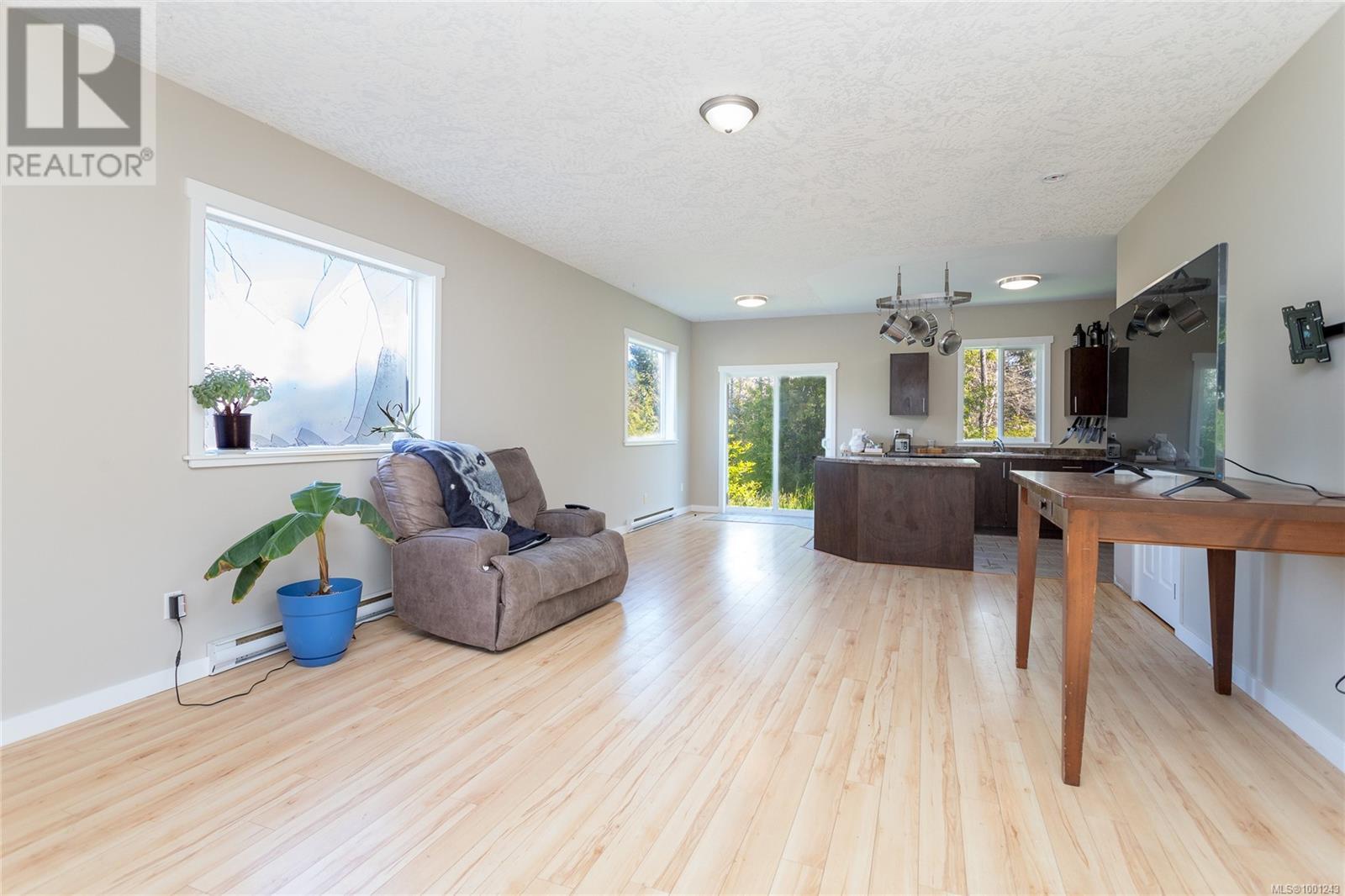 Property at 1695 Cole Rd image 3