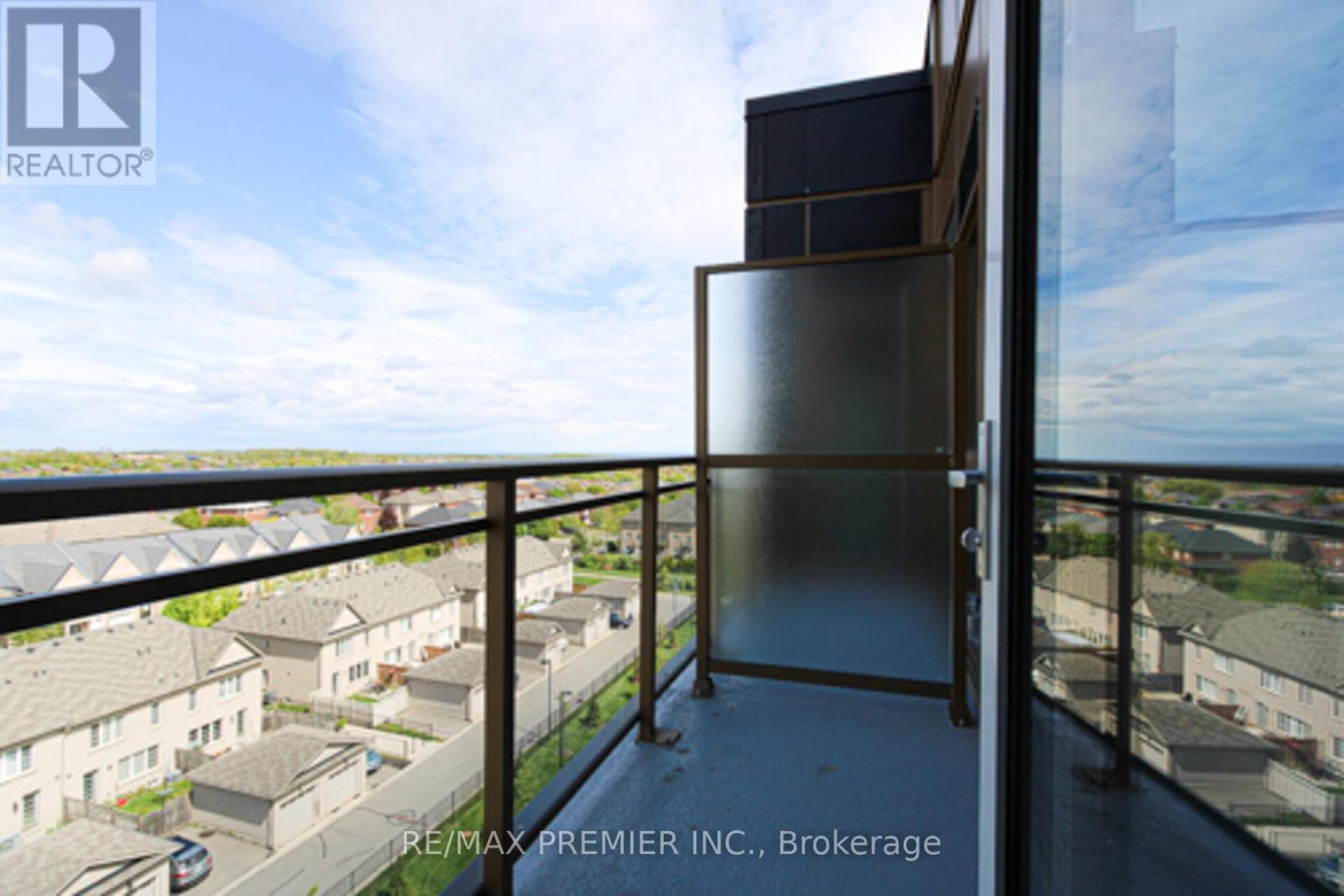 821 - 2343 Khalsa Gate W, Oakville, Ontario  L6M 4J2 - Photo 4 - W12174096