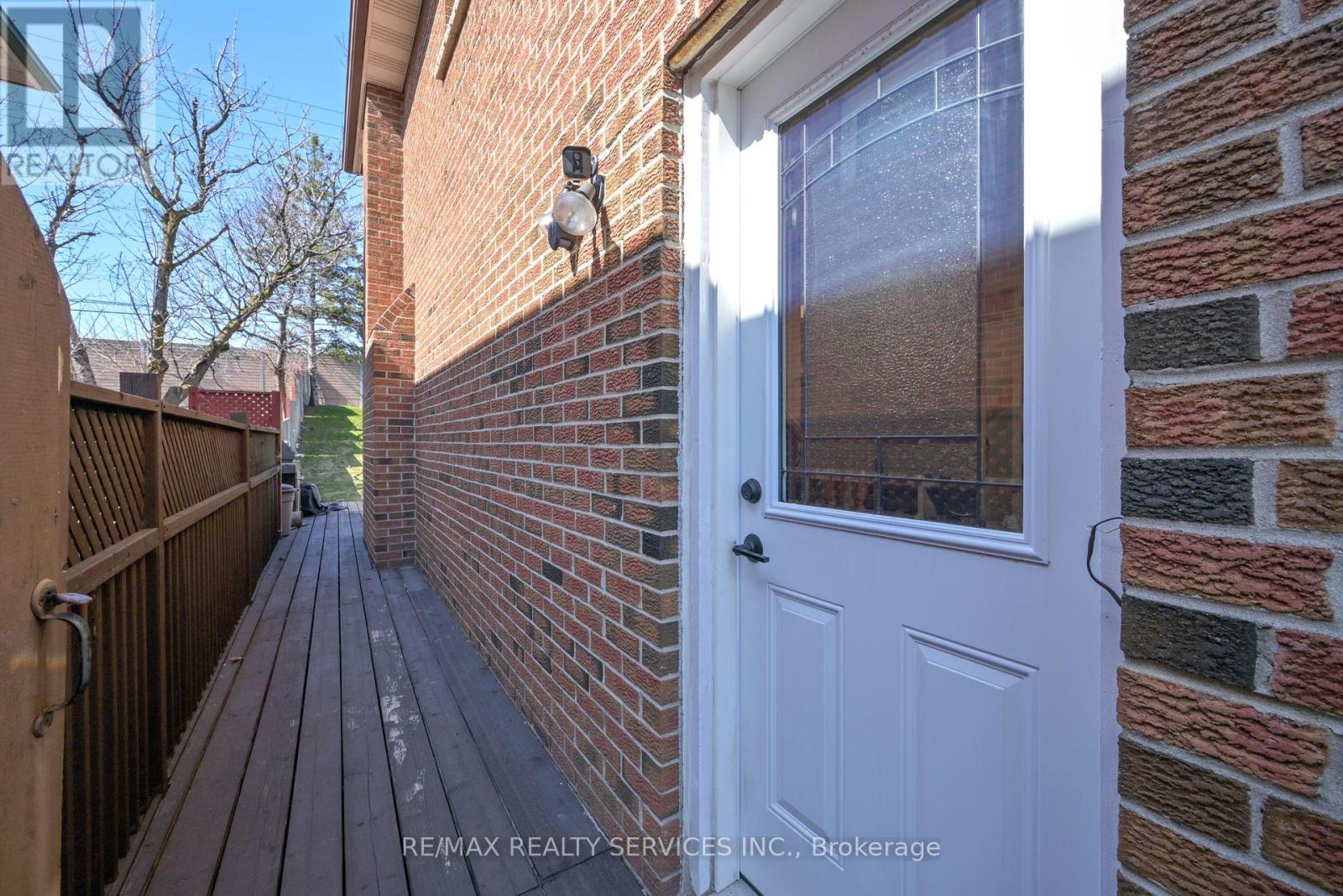 68 Princeton Terrace, Brampton, Ontario  L6S 3S8 - Photo 30 - W12153685