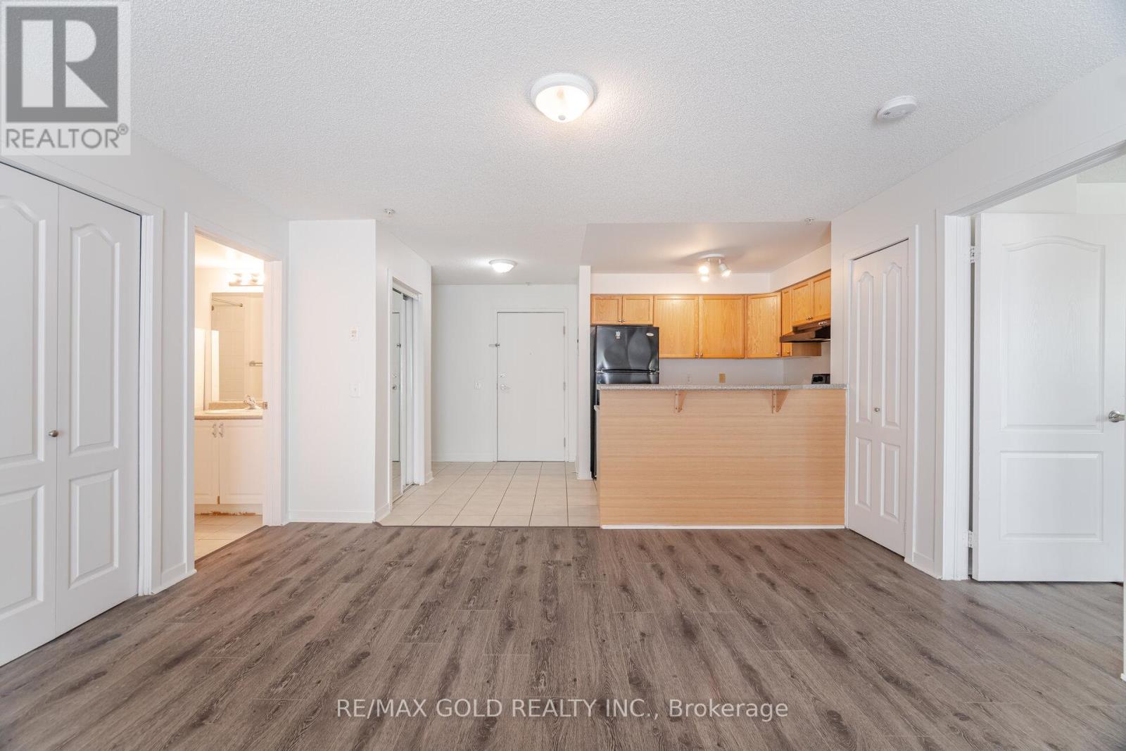 1217 - 8 Dayspring Circle, Brampton, Ontario  L6P 2Z7 - Photo 17 - W12175302