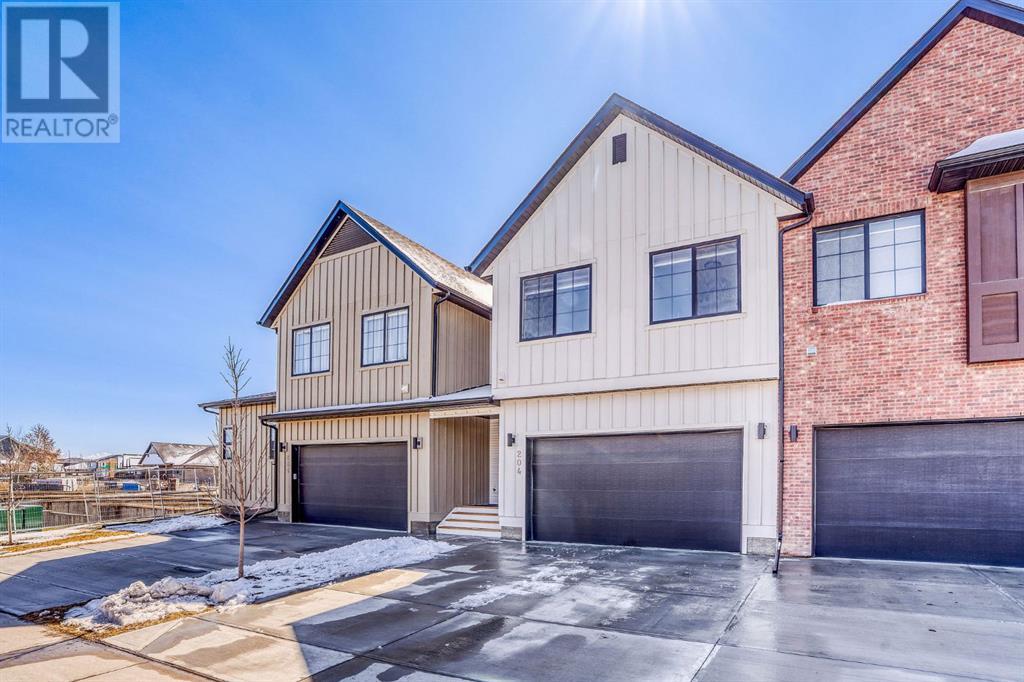 204, 201 Cooperswood Green Sw, Airdrie, Alberta  T3B 3Y6 - Photo 3 - A2213703