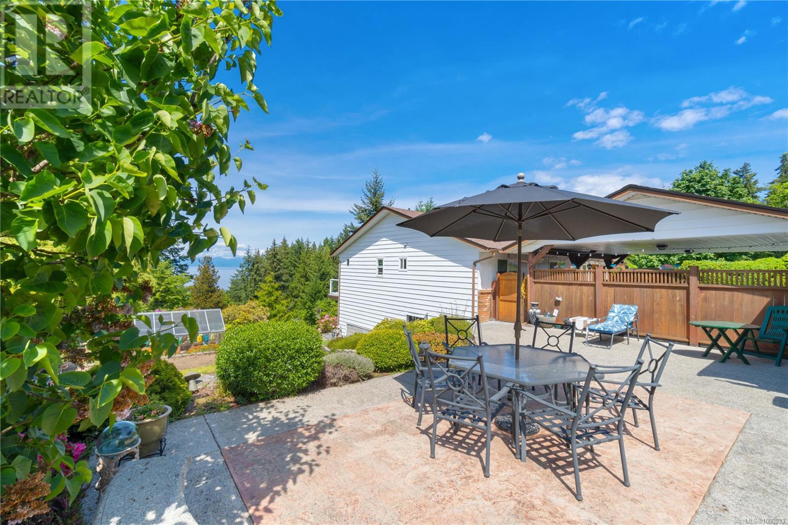 Property at 161 Bonavista Pl image 3