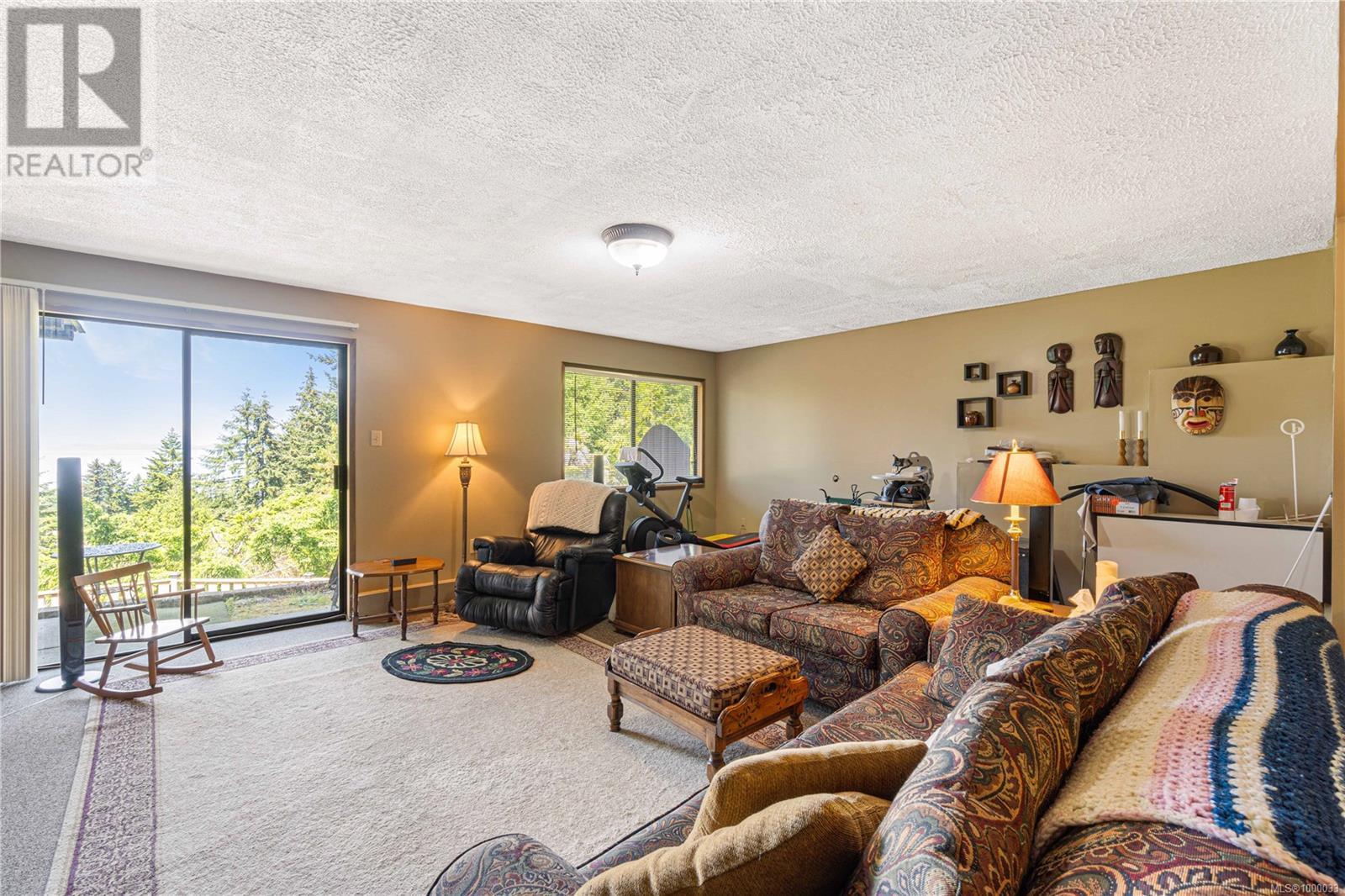 Property at 161 Bonavista Pl image 5