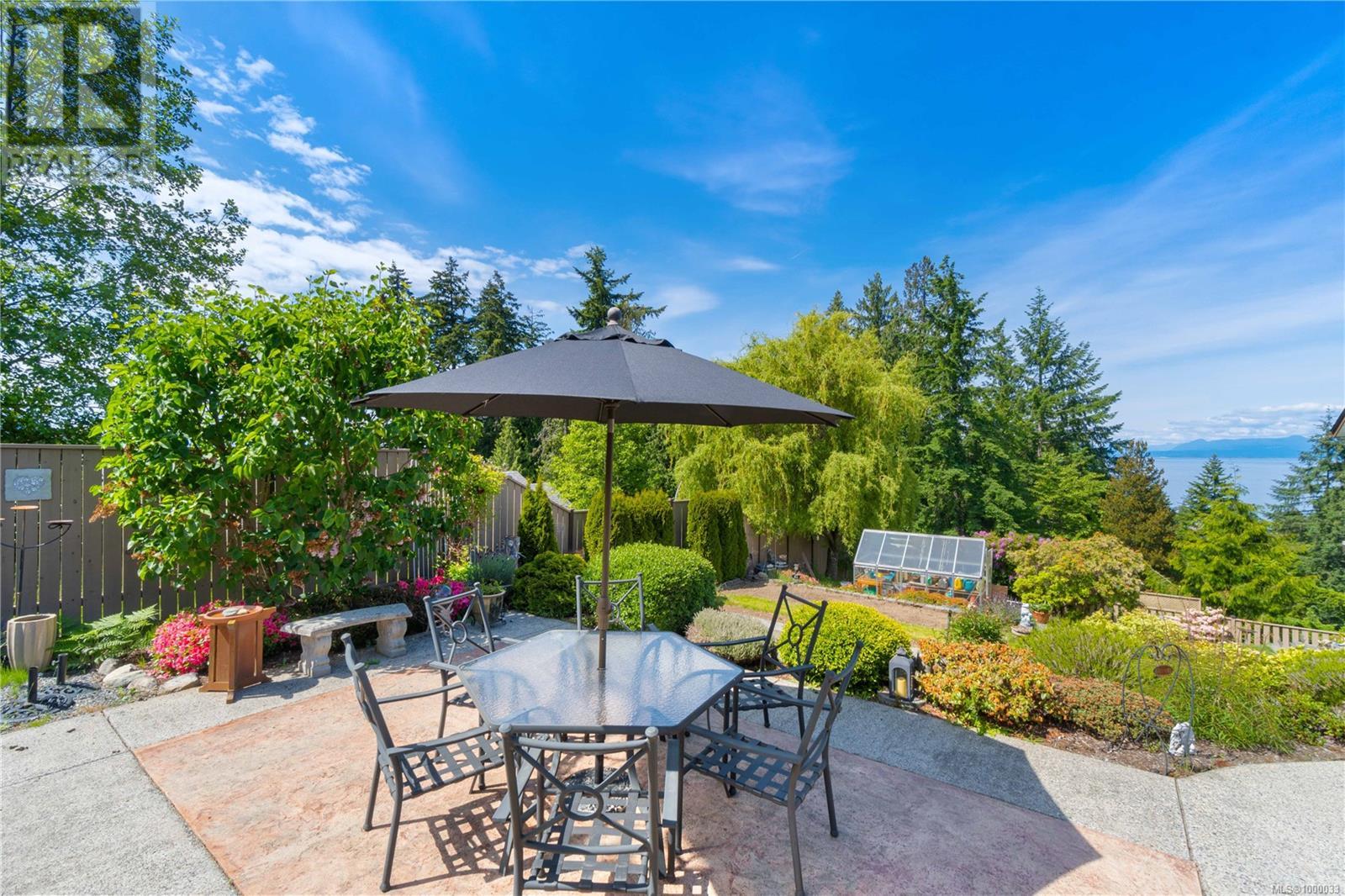 Property at 161 Bonavista Pl image 2