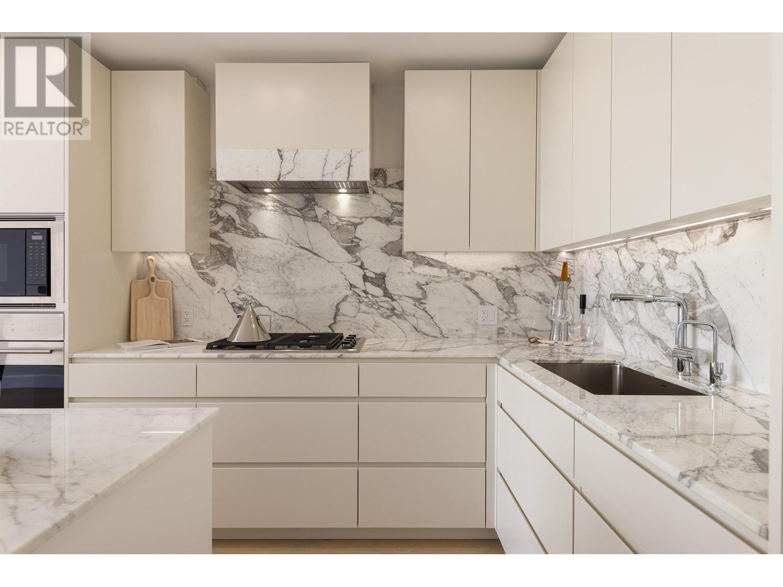 309 3668 W 10th Avenue, Vancouver, British Columbia  V6R 0G4 - Photo 3 - R3007360